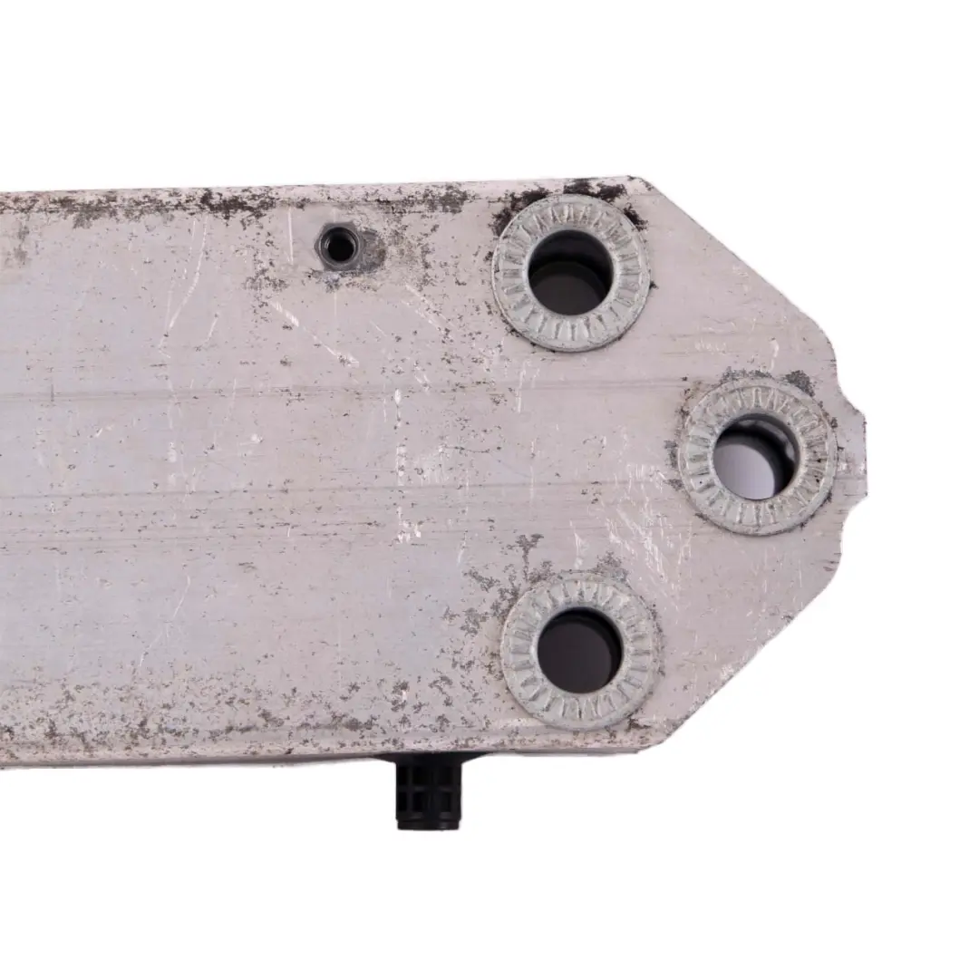 Soporte Travesaño Paragolpes Delantero Derecho para BMW F07 GT con número de pieza 7200742 BMW F07 GT Soporte Travesaño Paragolpes Delantero Derecho - SKU 7200742-1 - Número de pieza 7200742