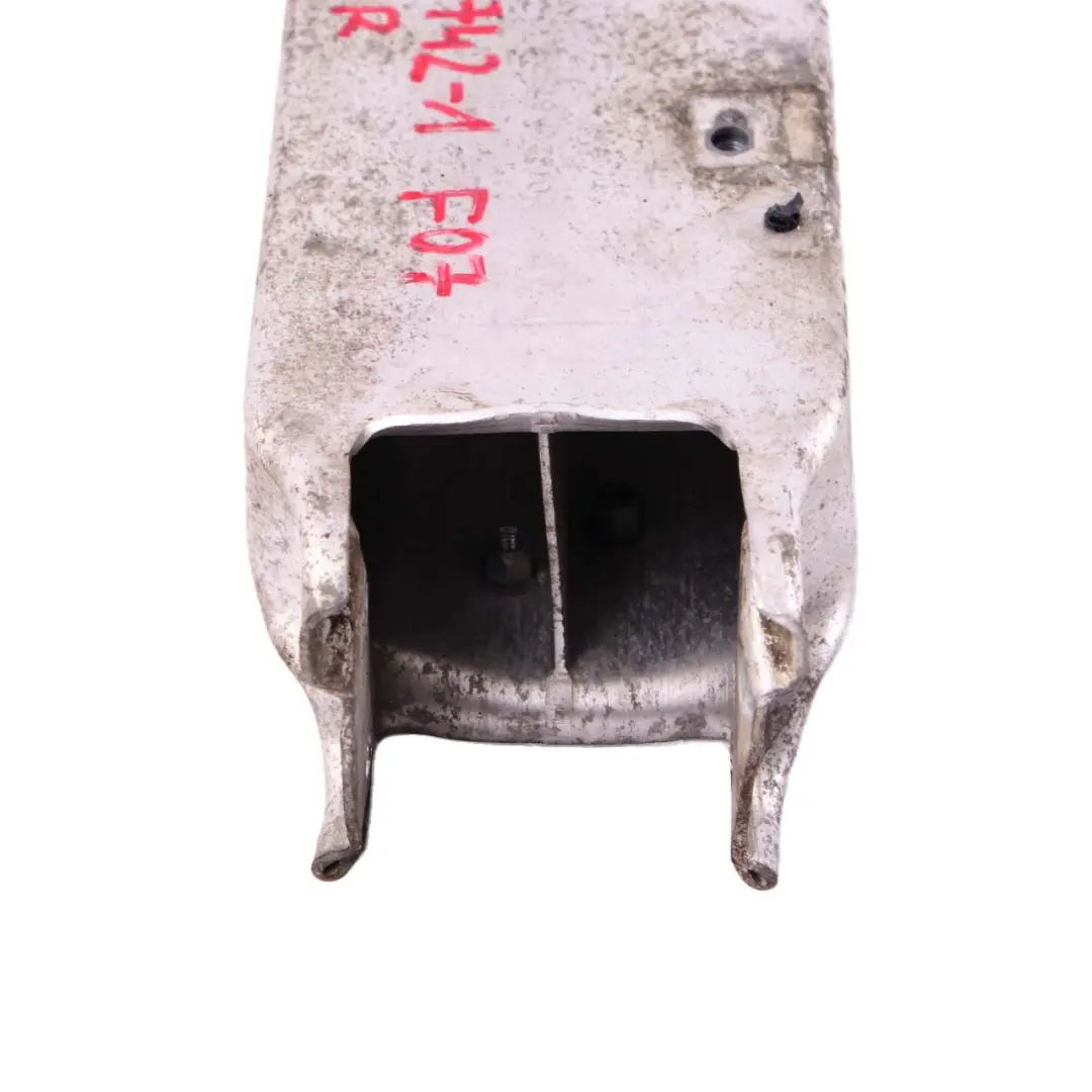 Supporto Traversa Paraurti Anteriore Destro per BMW F07 GT con numero di parte 7200742 BMW F07 GT Supporto Traversa Paraurti Anteriore Destro - SKU 7200742-1 - Numero di parte 7200742