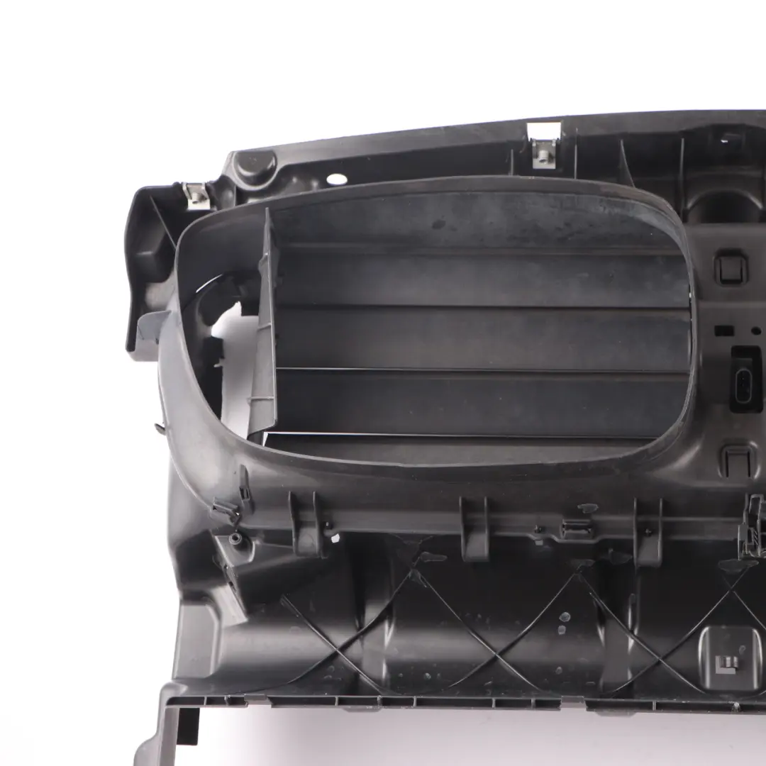 Duct Front Slam Panel Intake Flap Control Frame Mount to BMW F07 GT Air with Part number 7200771 BMW F07 GT Air Duct Front Slam Panel Intake Flap Control Frame Mount - SKU 7200771 - Part number 7200771