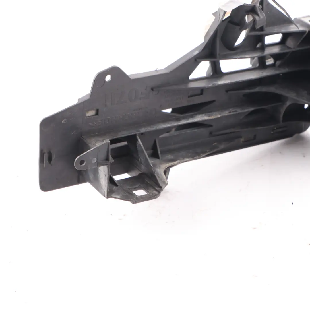 Support Front Left N/S Bumper Headlight Support Bracket to BMW F07 with Part number 7200777 BMW F07 Support Front Left N/S Bumper Headlight Support Bracket - SKU 7200777 - Part number 7200777