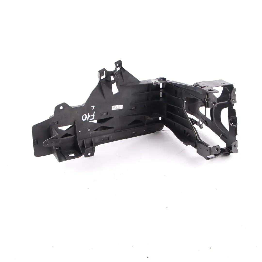 Scheinwerfer Halterung BMW F10 F11 Montageträger Vorne Links für mit Teilenummer 7200793 Scheinwerfer Halterung BMW F10 F11 Montageträger Vorne Links - SKU 7200793 - Teilenummer 7200793