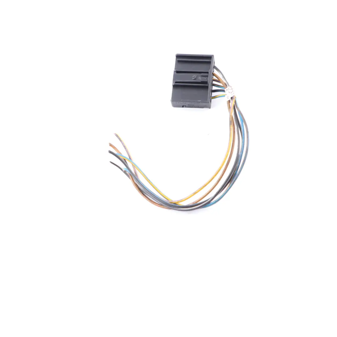 BMW X5 E70 Rear Light In The Side Panel Right O/S Plug Socket Wiring 6984754 - SKU 7200818-5 - Part number 7200818