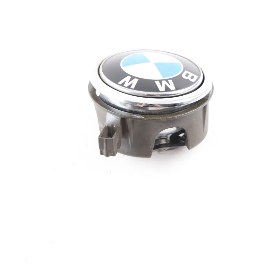 Boot Trunk Lid Tailgate Button Opening Handle 7200896 to BMW E63 E64 LCI with Part number 7200900 BMW E63 E64 LCI Boot Trunk Lid Tailgate Button Opening Handle 7200896 - SKU 7200900-2 - Part number 7200900