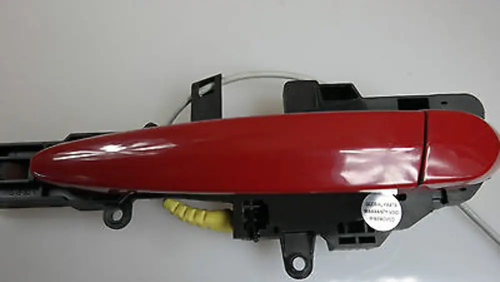 Träger Türaussengriff li. Karmesinrot scarlet red crims für BMW 1 er E81 E87 E87N mit Teilenummer 51217200935 BMW 1 er E81 E87 E87N Träger Türaussengriff li. Karmesinrot scarlet red crims - SKU 7200935-KAR - Teilenummer 51217200935