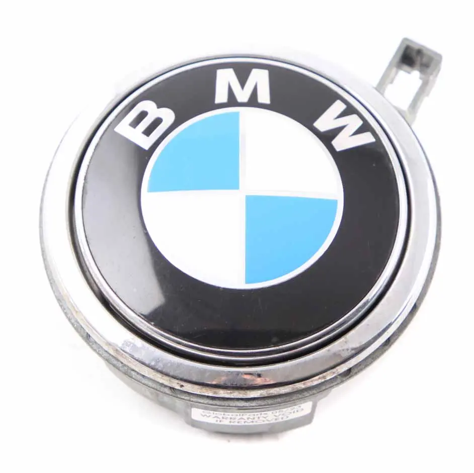 Emblem Button Tailgate Badge Open Opening to BMW 1 Series E81 E87 E87N LCI with Part number 7200938 BMW 1 Series E81 E87 E87N LCI Emblem Button Tailgate Badge Open Opening - SKU 7200938-1 - Part number 7200938