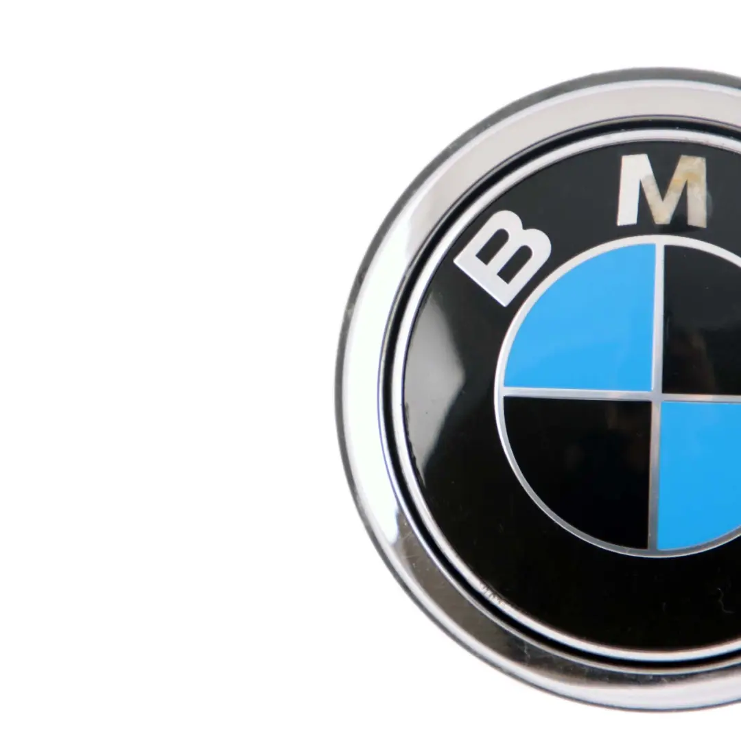Emblem Blue Button Tailgate Badge Open Opening to BMW 1 Series E81 E87 LCI with Part number 7200938 BMW 1 Series E81 E87 LCI Emblem Blue Button Tailgate Badge Open Opening - SKU 7200938-3 - Part number 7200938