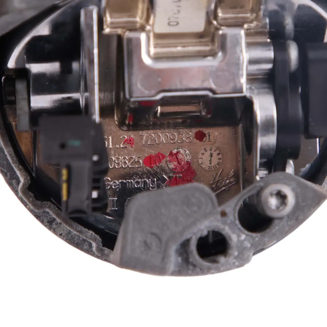 Emblem Blue Button Tailgate Badge Open Opening to BMW 1 Series E81 E87 LCI with Part number 7200938 BMW 1 Series E81 E87 LCI Emblem Blue Button Tailgate Badge Open Opening - SKU 7200938-3 - Part number 7200938