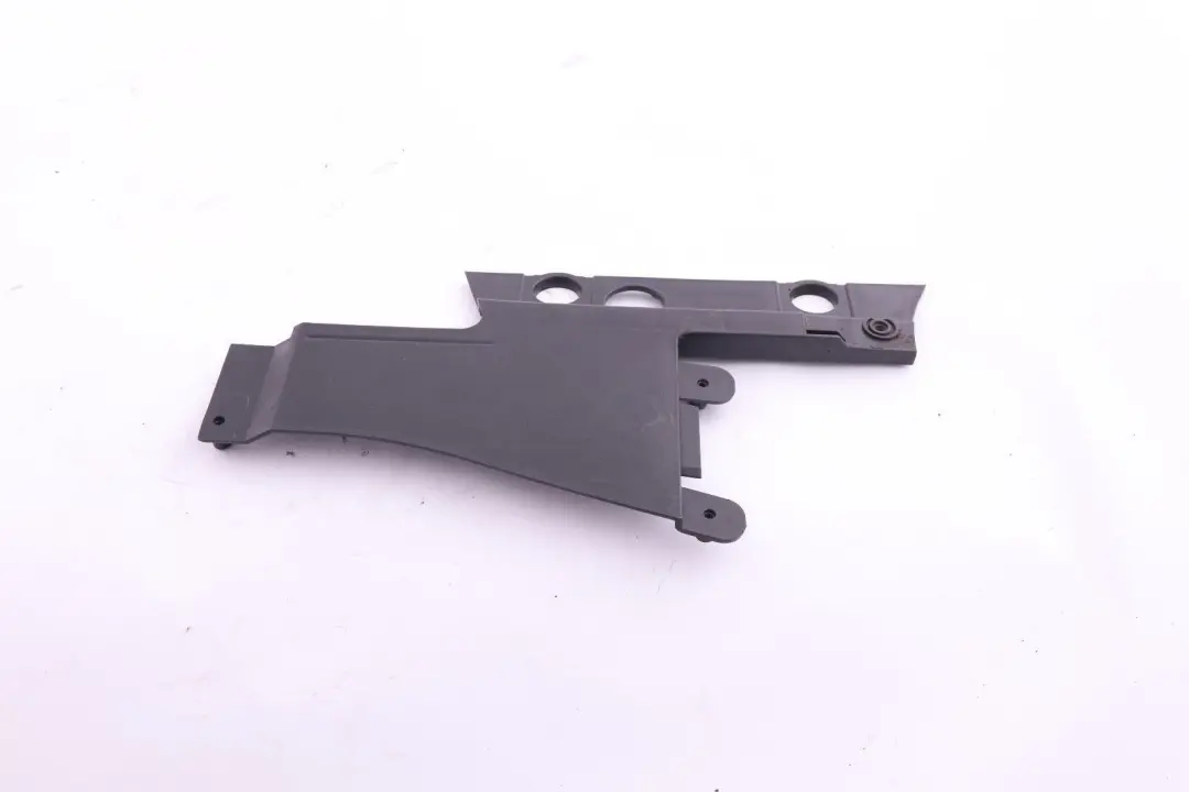 Panel de protección del paso de rueda lateral los bajos vehículo para BMW E88 con número de pieza 7201225 BMW E88 Panel de protección del paso de rueda lateral los bajos vehículo - SKU 7201225 - Número de pieza 7201225