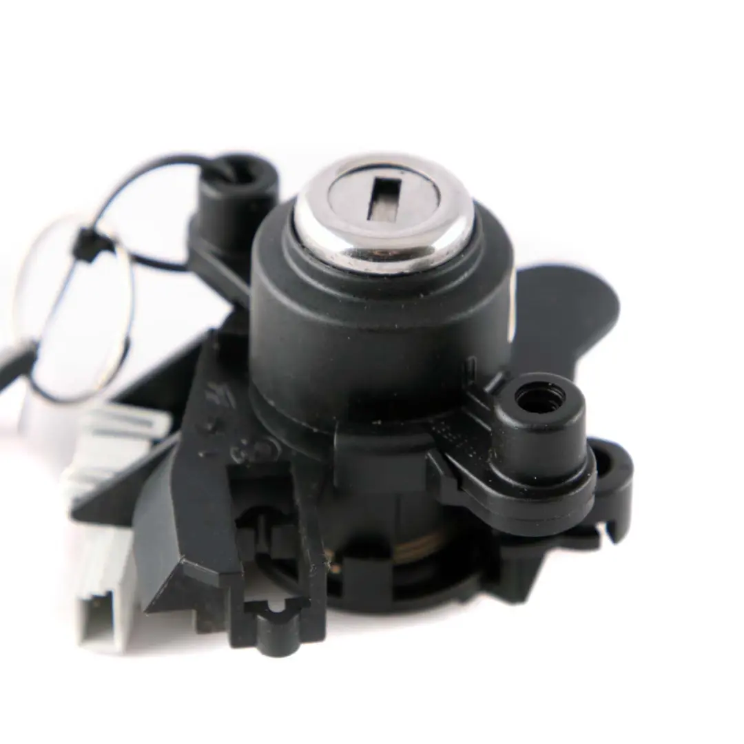 Llave del sistema de cierre del maletero trasero 8241088 para BMW 5 E60 E60N LCI con número de pieza 7201533 BMW 5 E60 E60N LCI Llave del sistema de cierre del maletero trasero 8241088 - SKU 7201533-1 - Número de pieza 7201533