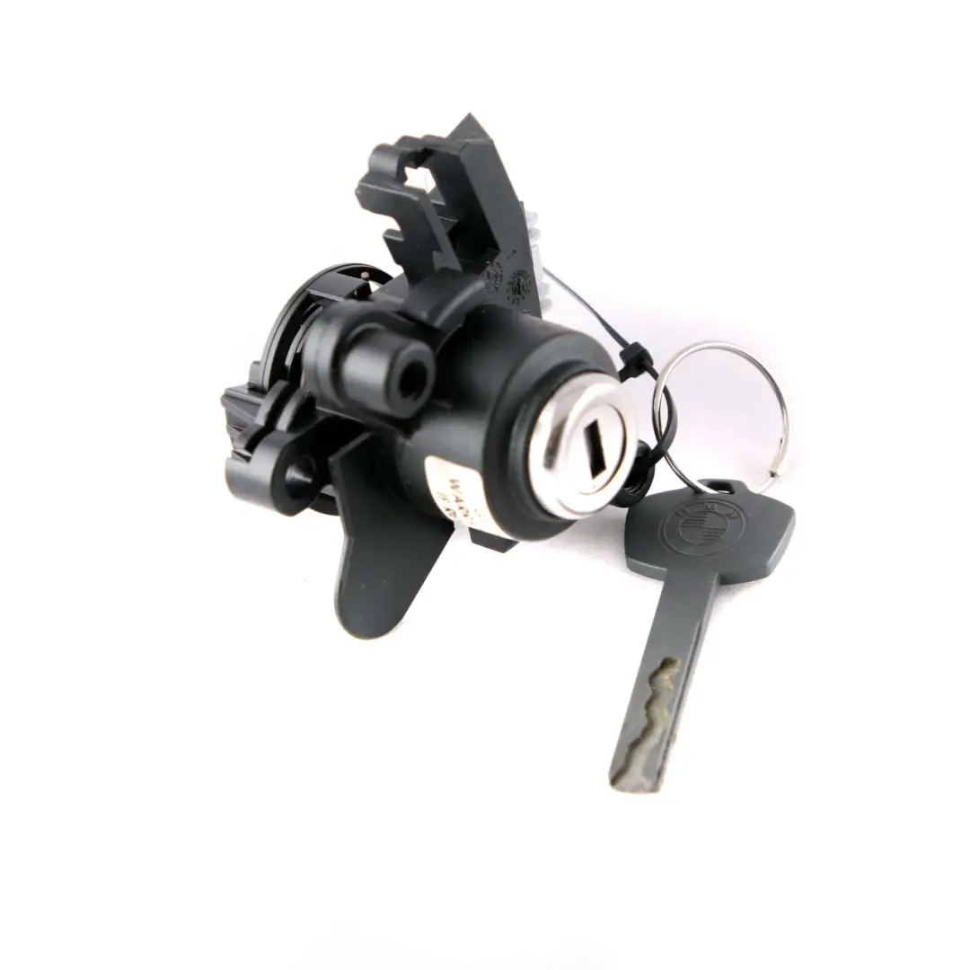 Llave del sistema de cierre del maletero trasero 8241088 para BMW 5 E60 E60N LCI con número de pieza 7201533 BMW 5 E60 E60N LCI Llave del sistema de cierre del maletero trasero 8241088 - SKU 7201533-1 - Número de pieza 7201533