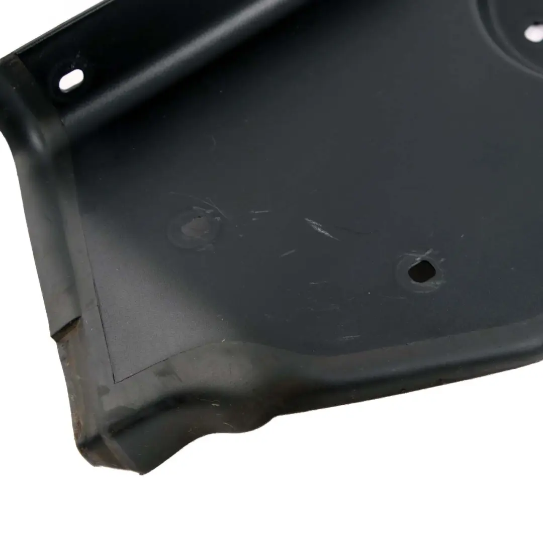 Couvercle coffre BMW F07 GT Gouttière d'eau en bas à gauche à l'arrière pour à propos du numéro de pièce 7201659 Couvercle coffre BMW F07 GT Gouttière d'eau en bas à gauche à l'arrière - SKU 7201659 - Numéro de pièce 7201659