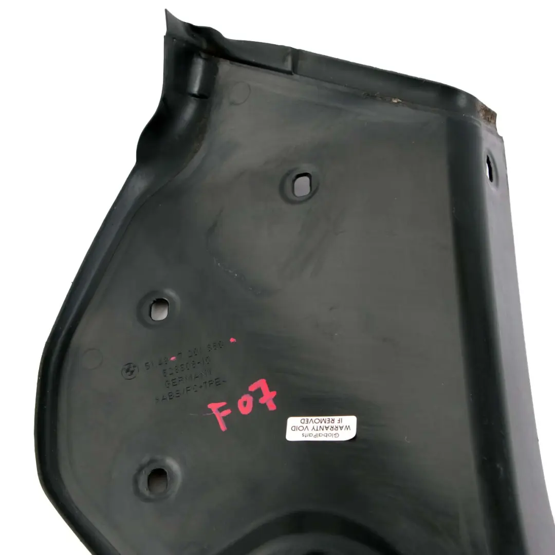 Osłona Obudowa Odpływu Wody do BMW F07 GT o numerze 7201660 BMW F07 GT Osłona Obudowa Odpływu Wody - SKU 7201660 - Numer Części 7201660