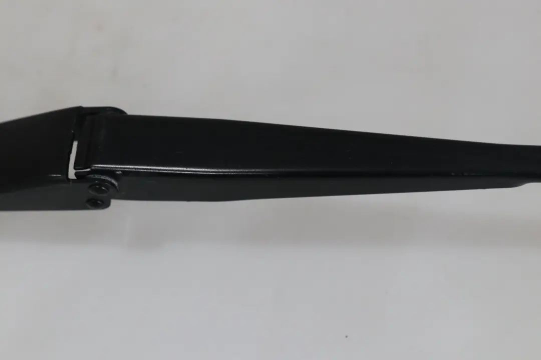 Brazo Limpiaparabrisas Lado Pasajero para BMW Serie Z4 E89 con número de pieza 7201870 BMW Serie Z4 E89 Brazo Limpiaparabrisas Lado Pasajero - SKU 7201870 - Número de pieza 7201870