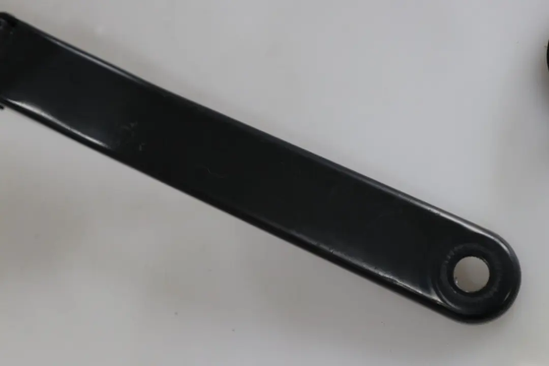 Bras D'Essuie Glace Côté Passager pour BMW Z4 Series E89 à propos du numéro de pièce 7201870 BMW Z4 Series E89 Bras D'Essuie Glace Côté Passager - SKU 7201870 - Numéro de pièce 7201870