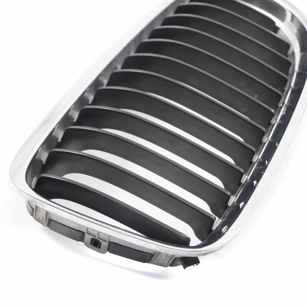 Calandre Chrome Cadre Gauche pour BMW E90 E91 LCI à propos du numéro de pièce 7201967 BMW E90 E91 LCI Calandre Chrome Cadre Gauche - SKU 7201967 - Numéro de pièce 7201967