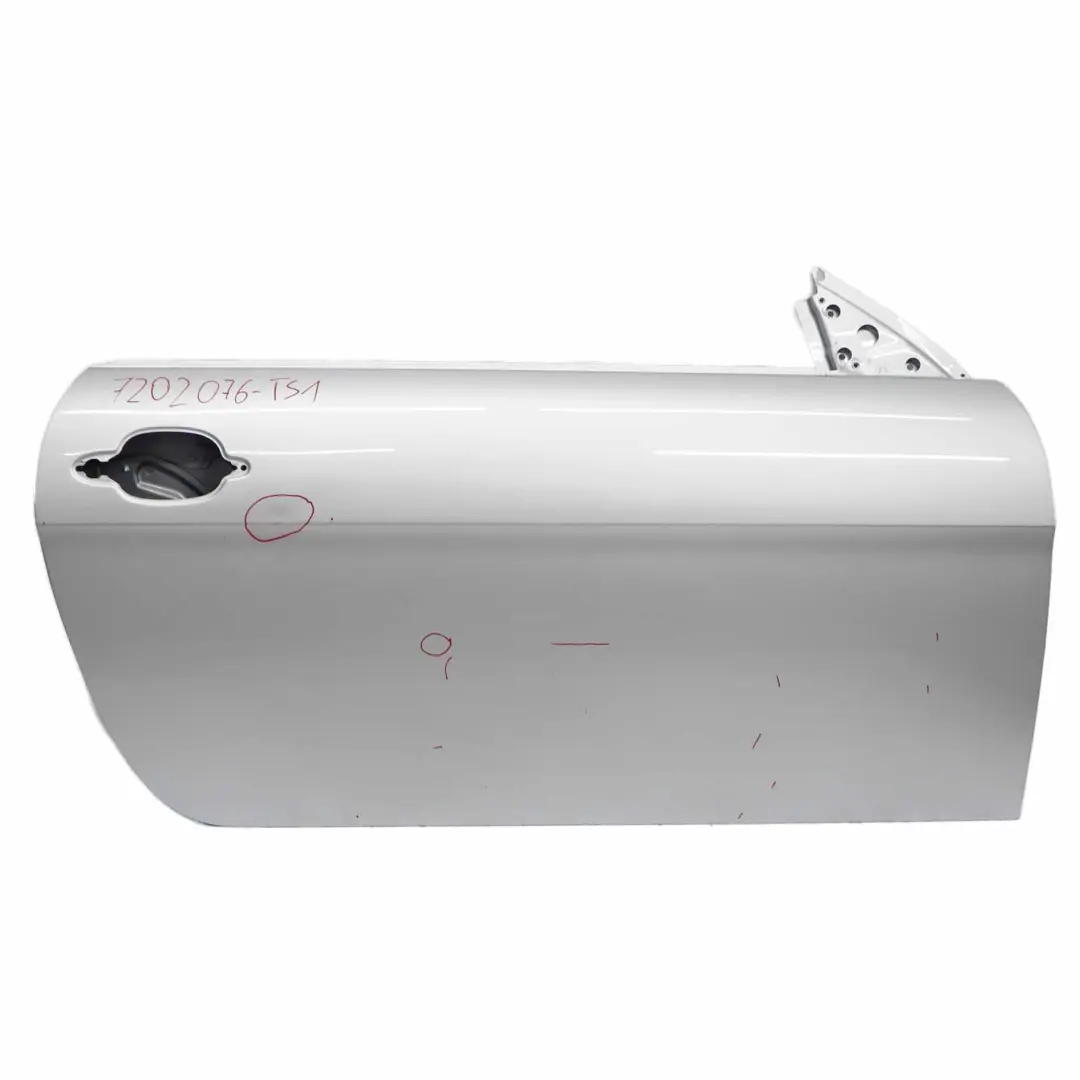 Door Front Right O/S Titansilber Titan Silver Metallic - 354 to BMW E63 E64 with Part number 7202076 BMW E63 E64 Door Front Right O/S Titansilber Titan Silver Metallic - 354 - SKU 7202076-TS1 - Part number 7202076