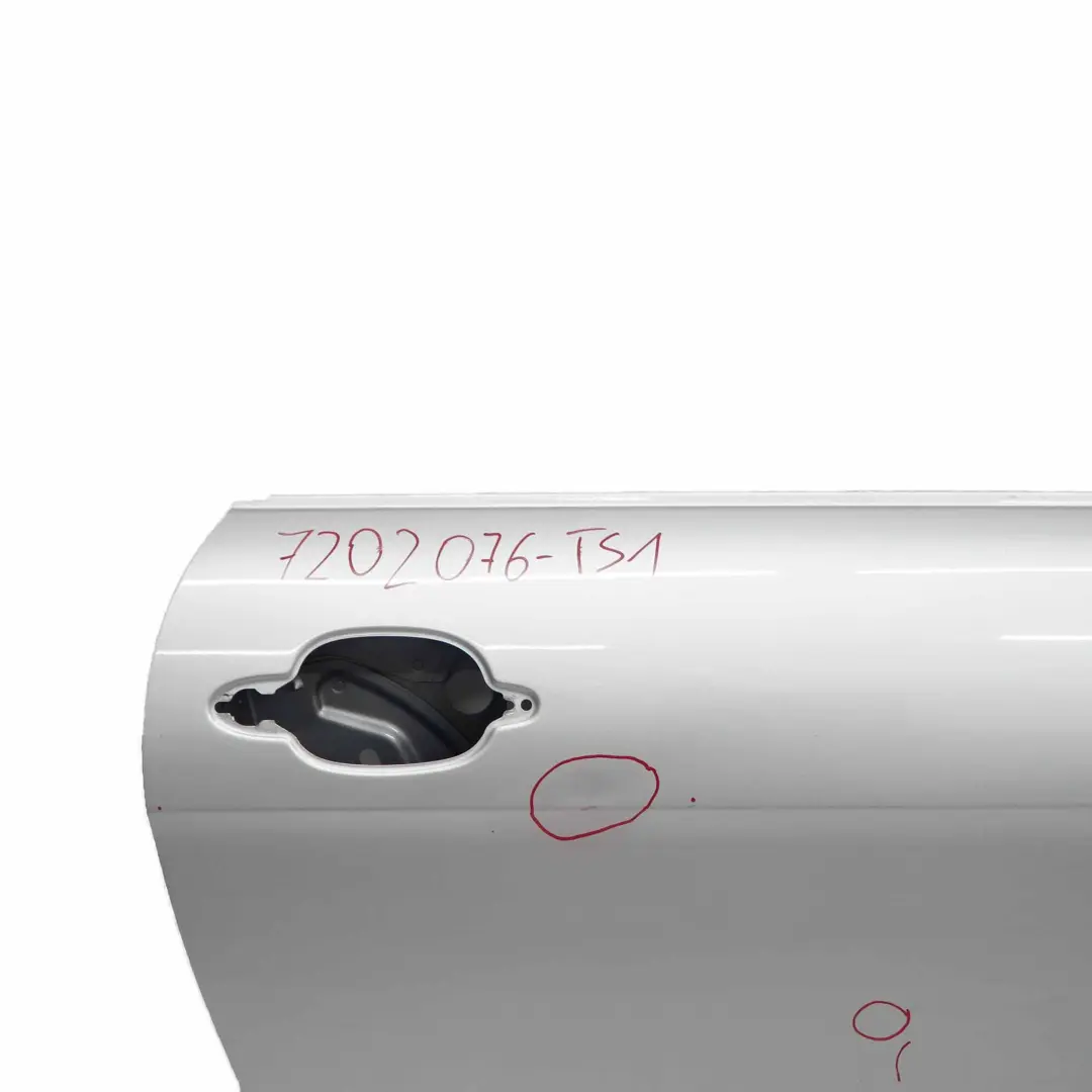 Door Front Right O/S Titansilber Titan Silver Metallic - 354 to BMW E63 E64 with Part number 7202076 BMW E63 E64 Door Front Right O/S Titansilber Titan Silver Metallic - 354 - SKU 7202076-TS1 - Part number 7202076