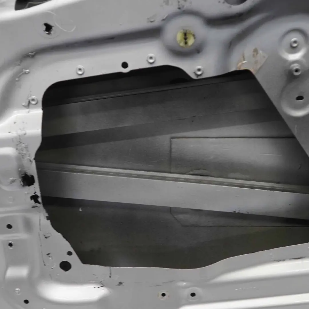 BMW E63 E64 Door Front Right O/S Titansilber Titan Silver Metallic - 354 - SKU 7202076-TS2 - Part number 7202076
