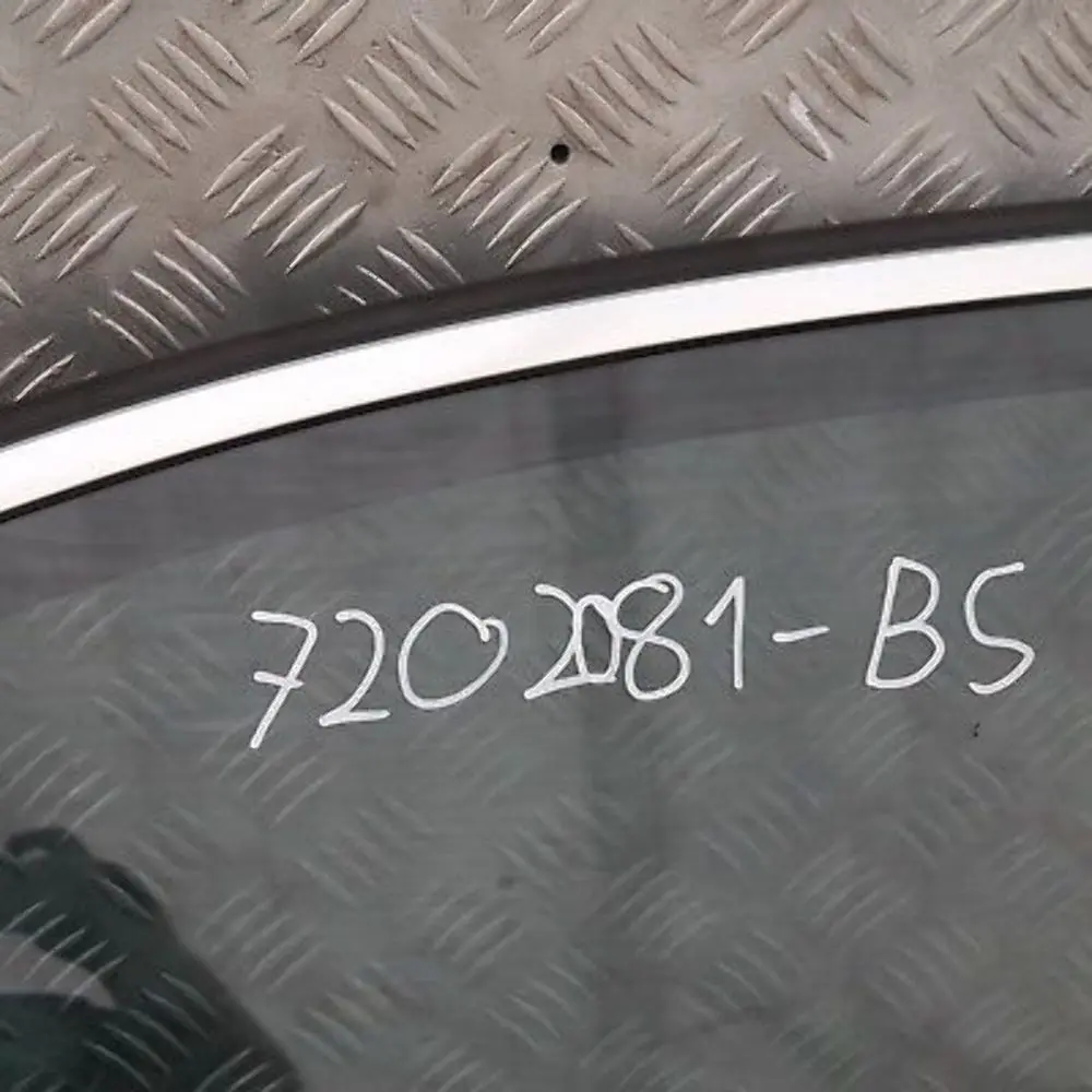 BMW E65 E66 Cote Conducteur Porte avant Gauche Noir Saphir Metallique - 475 - SKU 7202081-BS - Numéro de pièce 7202081