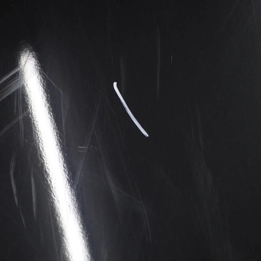 Puerta Trasera Izquierda N/S Panel Revestimiento Zafiro Negro - 475 para BMW E65 con número de pieza 7202083 BMW E65 Puerta Trasera Izquierda N/S Panel Revestimiento Zafiro Negro - 475 - SKU 7202083-BS1 - Número de pieza 7202083