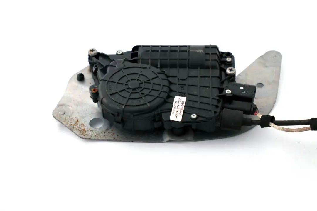 Actuador Puerta Trasera Izquierda Cierre Suave para BMW E60 E60N E61 con número de pieza 7202157 BMW E60 E60N E61 Actuador Puerta Trasera Izquierda Cierre Suave - SKU 7202157 - Número de pieza 7202157