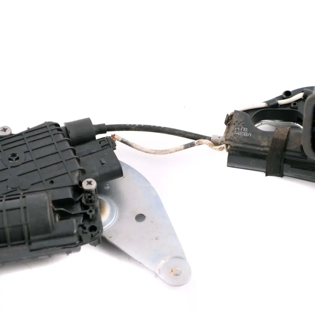 Sistema Cierre Automático Soft Close Pestillo Trasero Derecho para BMW 5 E60 E61 con número de pieza 7202158 BMW 5 E60 E61 Sistema Cierre Automático Soft Close Pestillo Trasero Derecho - SKU 7202158 - Número de pieza 7202158