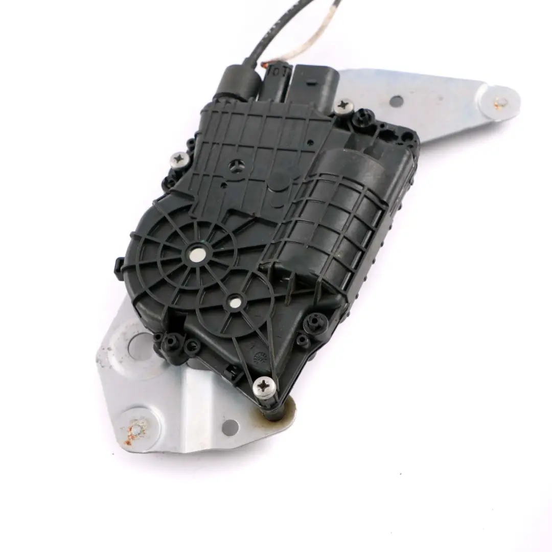 Soft Close Automatic System Lock Latch Right Rear O/S to BMW E60 E61 with Part number 7202158 BMW E60 E61 Soft Close Automatic System Lock Latch Right Rear O/S - SKU 7202158 - Part number 7202158