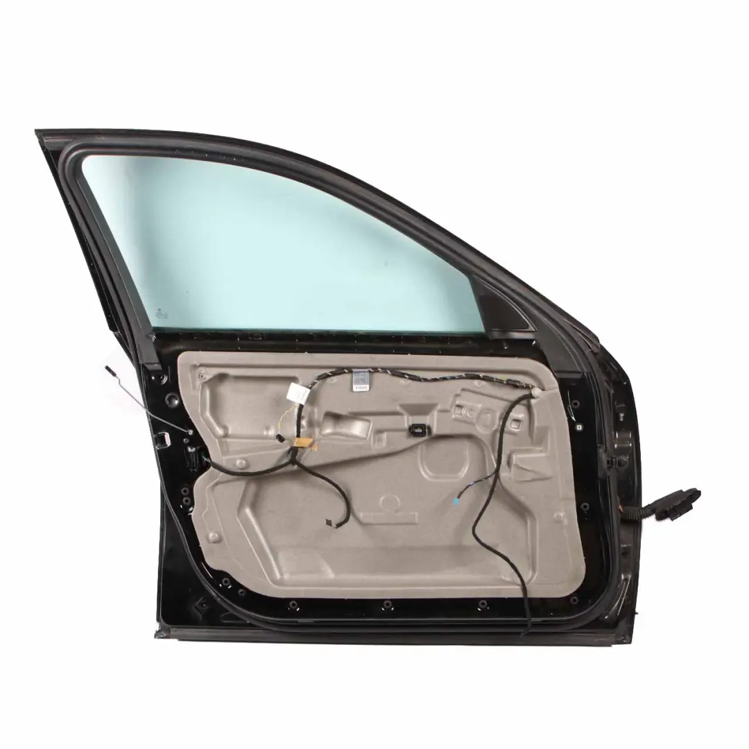 Door Front Left N/S BMW E60 E61 Schwarz 2 Black - 668 to with Part number 7202339 Door Front Left N/S BMW E60 E61 Schwarz 2 Black - 668 - SKU 7202339-SCH1 - Part number 7202339