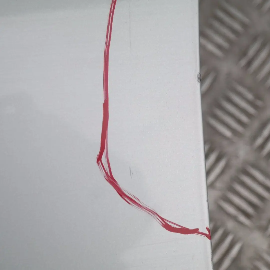 Drzwi lewe przednie titansilber 354 do BMW E60 E61 o numerze 7202339 BMW E60 E61 Drzwi lewe przednie titansilber 354 - SKU 7202339-TS2 - Numer Części 7202339