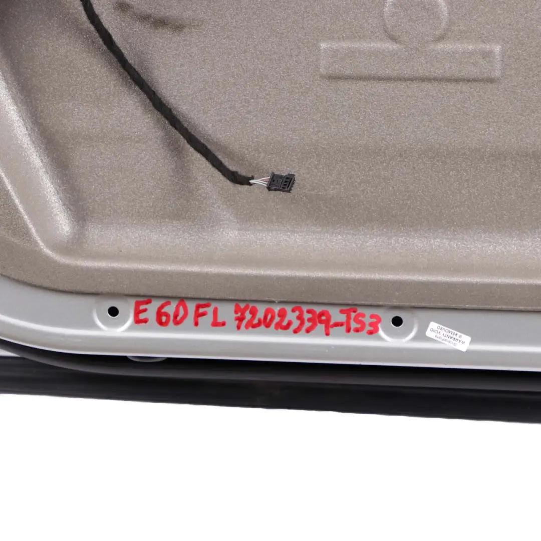 Door Front Left N/S Titansilber Silver Metallic - 354 to BMW 5 Series E60 E61 with Part number 7202339 BMW 5 Series E60 E61 Door Front Left N/S Titansilber Silver Metallic - 354 - SKU 7202339-TS5 - Part number 7202339