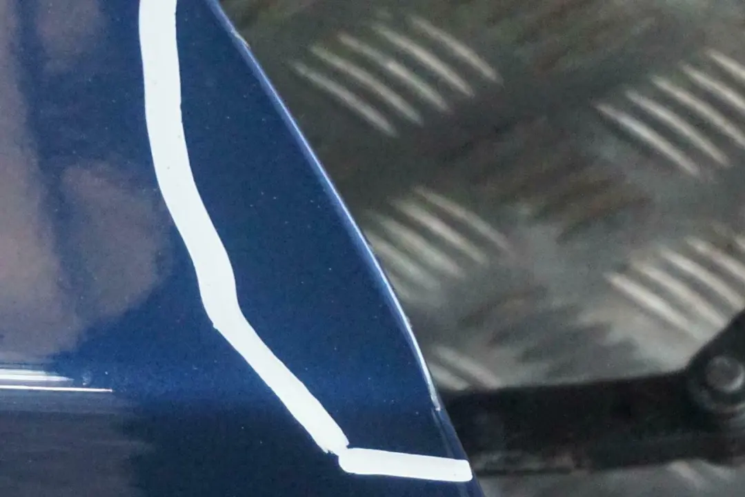 Genuine BMW 5 Series 1 E60 E61 Door Front Right O/S Mysticblau Blue Metallic to with Part number 7202340 Genuine BMW 5 Series 1 E60 E61 Door Front Right O/S Mysticblau Blue Metallic - SKU 7202340-MYS1 - Part number 7202340