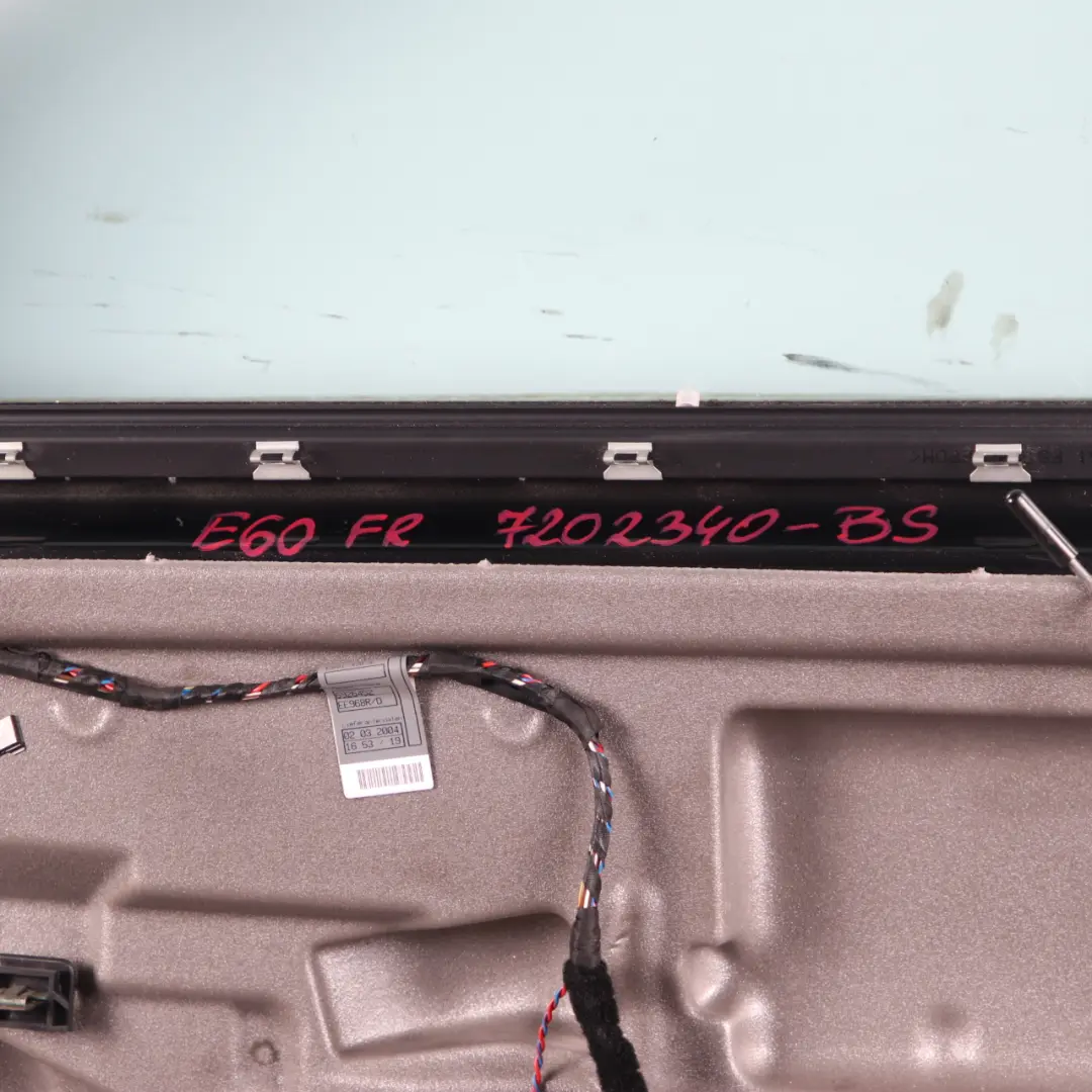 Door Front Right O/S Black Sapphire Metallic - 475 to BMW 5 E60 E61 with Part number 7202340 BMW 5 E60 E61 Door Front Right O/S Black Sapphire Metallic - 475 - SKU 7202340-BS - Part number 7202340