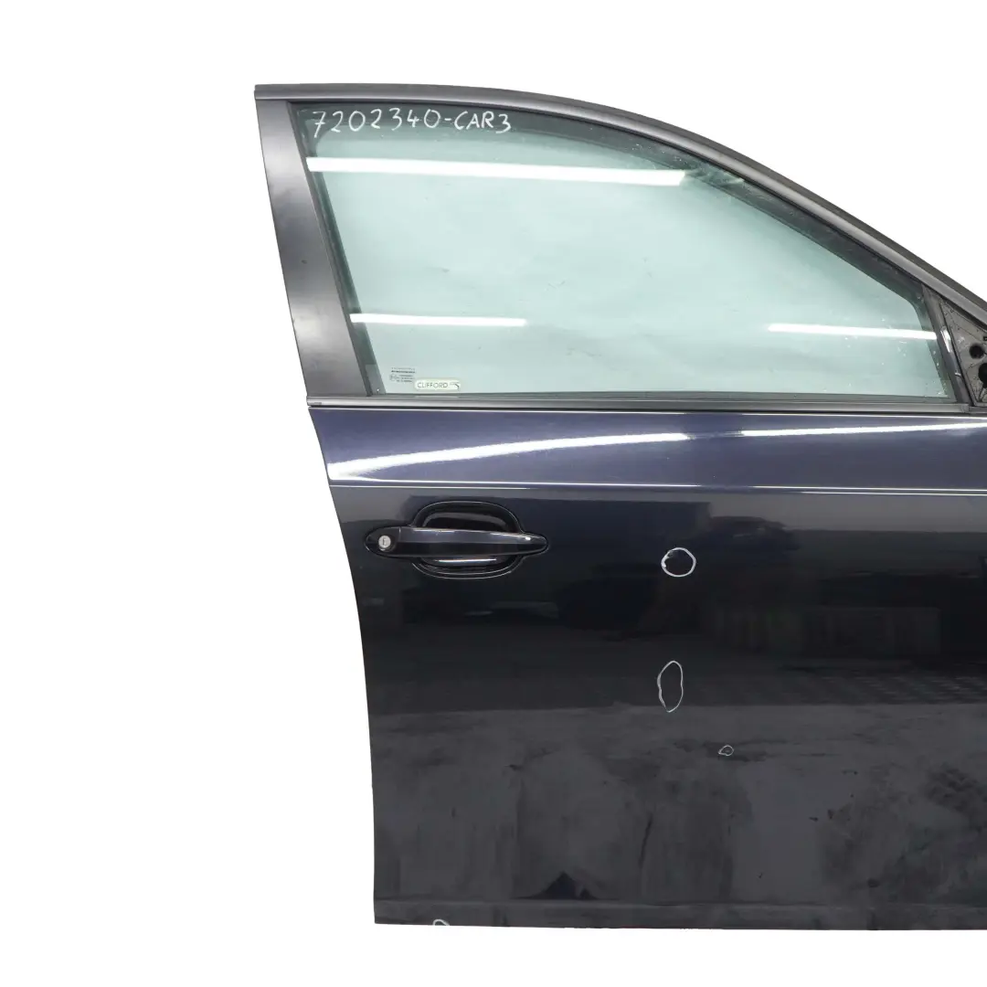 Drzwi Prawy Przód Carbonschwarz - 416 do BMW E60 o numerze 7202340 BMW E60 Drzwi Prawy Przód Carbonschwarz - 416 - SKU 7202340-CAR3 - Numer Części 7202340