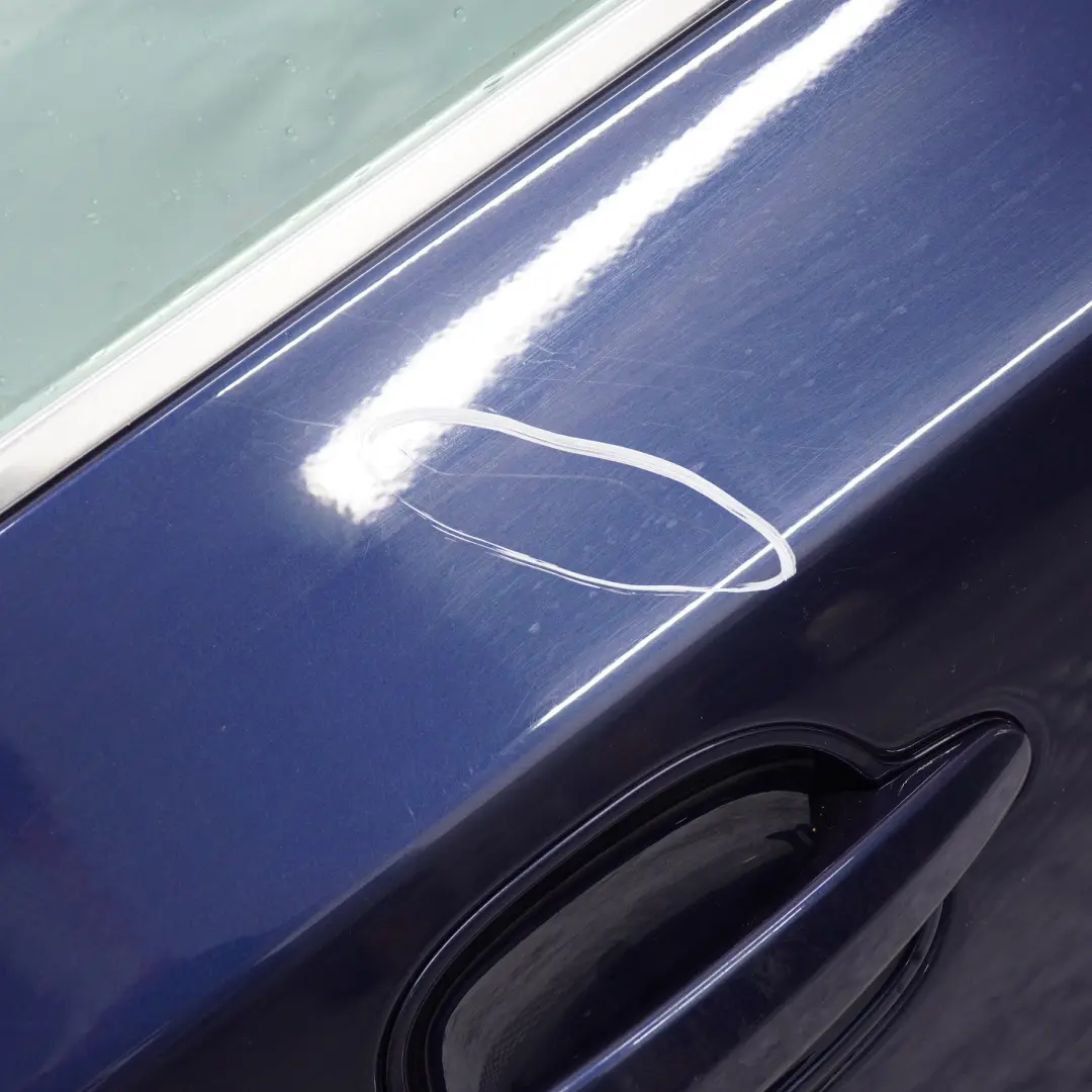 Puerta Delantera Derecha Tiefseeblau Deep Sea Blue Metallic - A76 para BMW E60 E61 con número de pieza 7202340 BMW E60 E61 Puerta Delantera Derecha Tiefseeblau Deep Sea Blue Metallic - A76 - SKU 7202340-DSB2 - Número de pieza 7202340