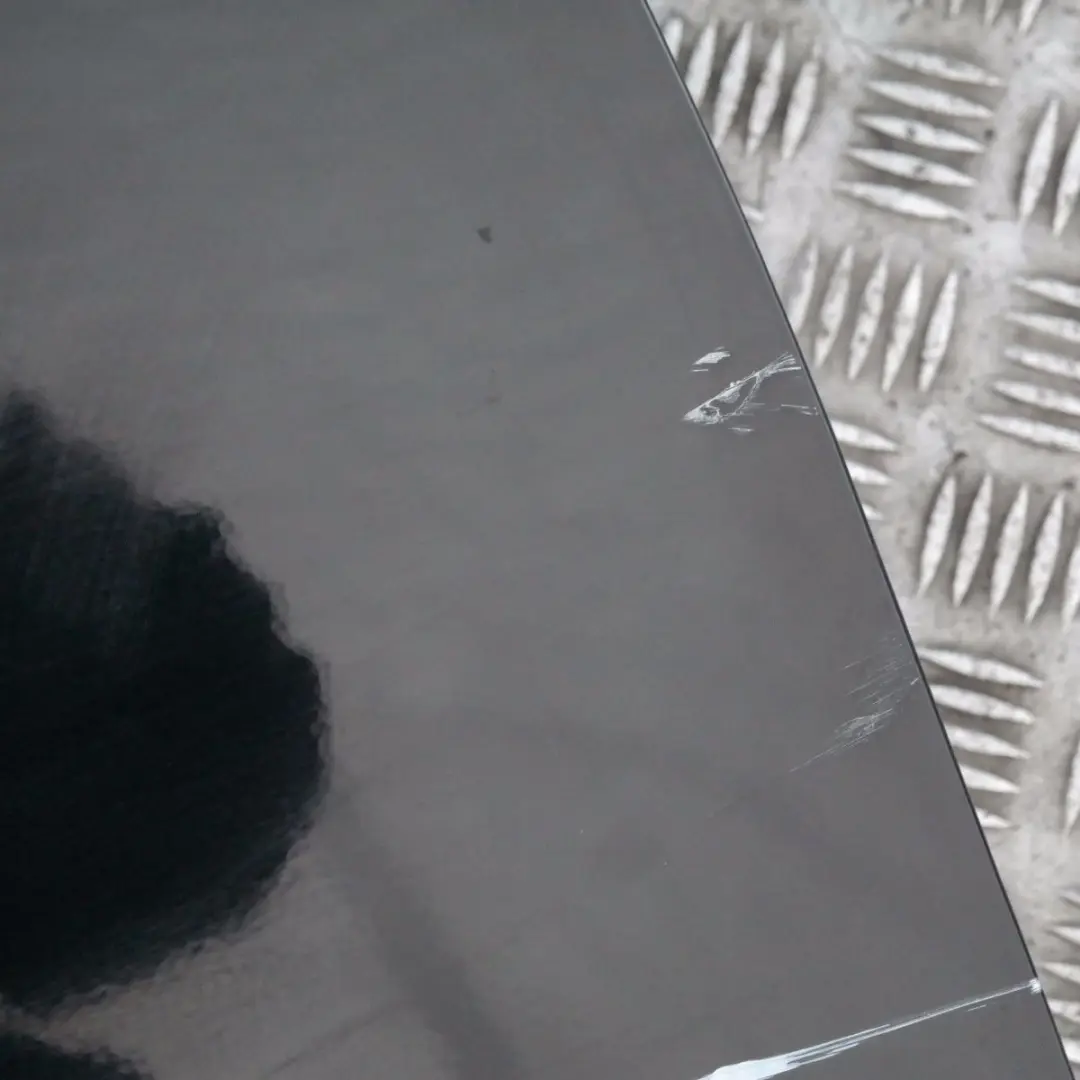 Genuine BMW 5 SERIES 2 E60 E61 Door Front Right O/S Black Schwarz 2 - 668 to with Part number 7202340 Genuine BMW 5 SERIES 2 E60 E61 Door Front Right O/S Black Schwarz 2 - 668 - SKU 7202340-SCH2 - Part number 7202340