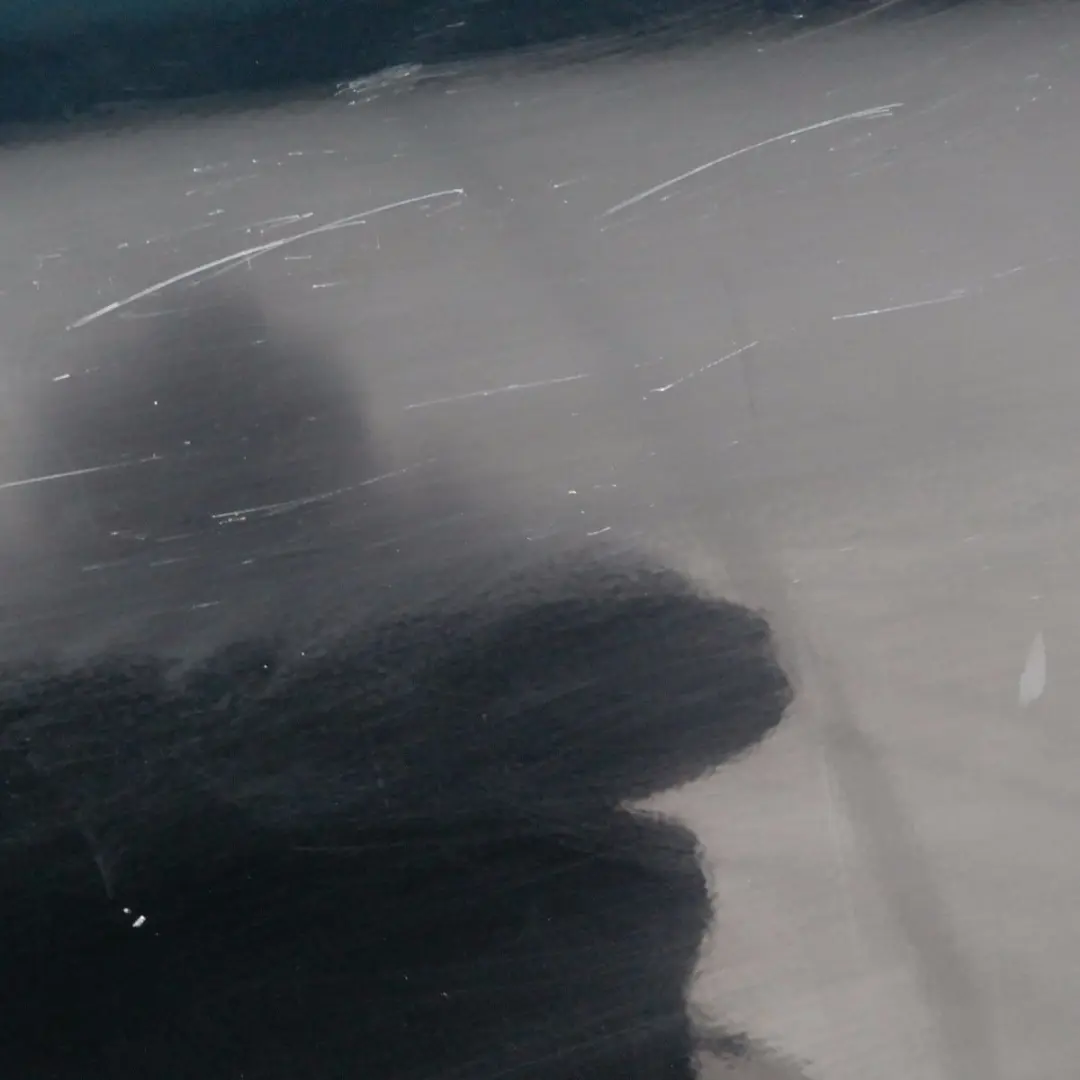 Genuine BMW 5 SERIES 2 E60 E61 Door Front Right O/S Black Schwarz 2 - 668 to with Part number 7202340 Genuine BMW 5 SERIES 2 E60 E61 Door Front Right O/S Black Schwarz 2 - 668 - SKU 7202340-SCH2 - Part number 7202340