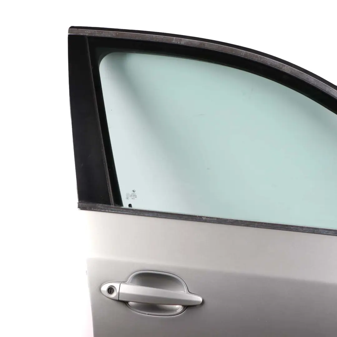 Door Front Right O/S Titansilber Titan Silver Metallic - 354 to BMW 5 E60 E61 with Part number 7202340 BMW 5 E60 E61 Door Front Right O/S Titansilber Titan Silver Metallic - 354 - SKU 7202340-TS6 - Part number 7202340