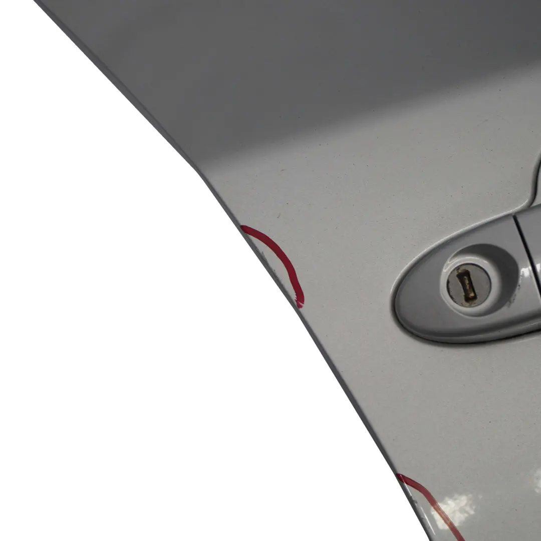 Porta Anteriore Destra Argento-Titanio Argento - 354 per BMW E60 E61 LCI 8 con numero di parte 7202340 BMW E60 E61 LCI 8 Porta Anteriore Destra Argento-Titanio Argento - 354 - SKU 7202340-TS7 - Numero di parte 7202340