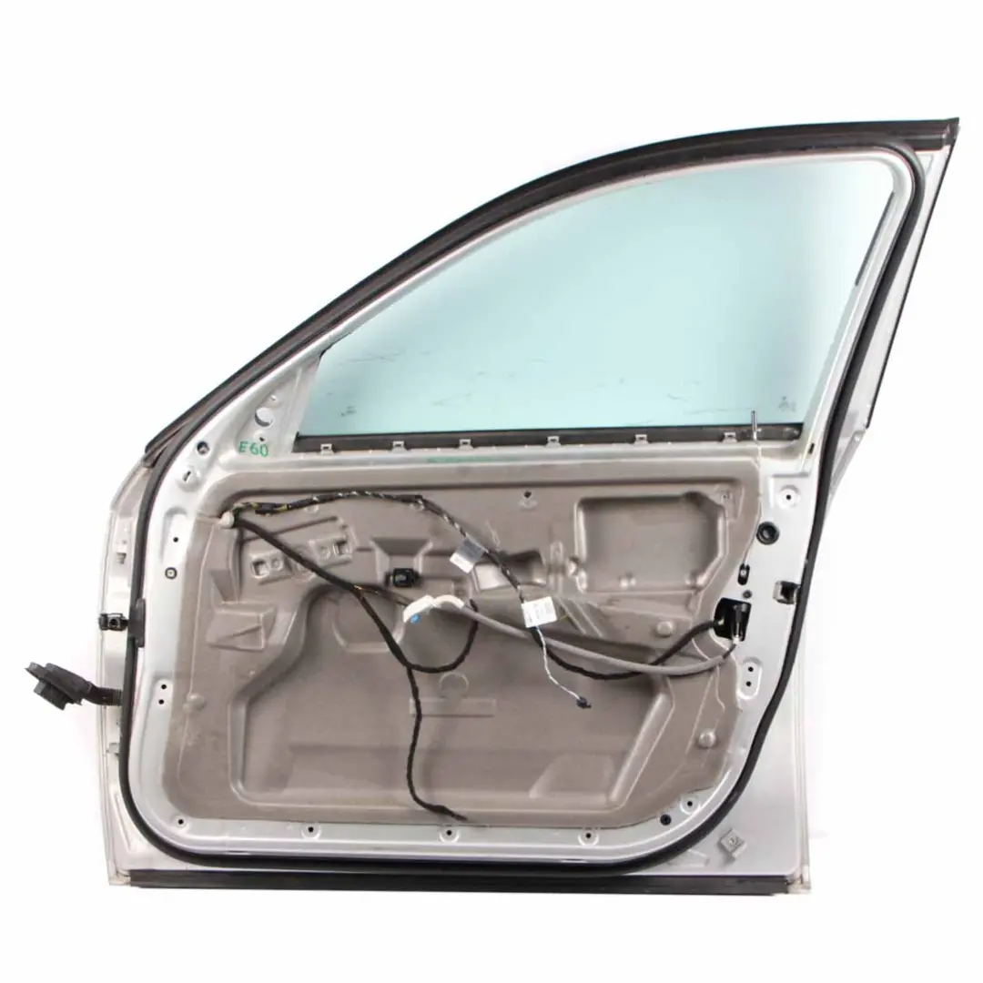 Door Front Right O/S Titansilber Silver - 354 to BMW E60 E61 with Part number 7202340 BMW E60 E61 Door Front Right O/S Titansilber Silver - 354 - SKU 7202340-TS - Part number 7202340