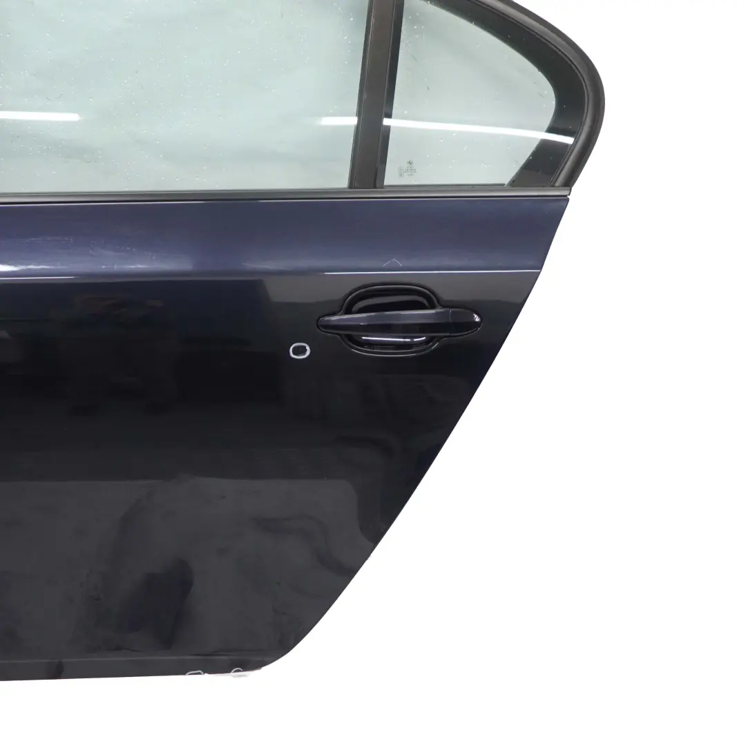 BMW E60 Porte Arriere Gauche Noir de Carbone Charbon Noir Metallise - 416 - SKU 7202341-CAR3 - Numéro de pièce 7202341