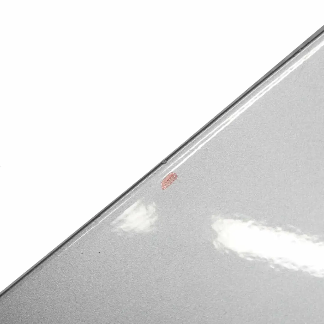 Panneau Arrière Gauche de Porte Silbergrau Gris Argent Métallisé - A08 pour BMW E60 à propos du numéro de pièce 7202341 BMW E60 Panneau Arrière Gauche de Porte Silbergrau Gris Argent Métallisé - A08 - SKU 7202341-SBG1 - Numéro de pièce 7202341