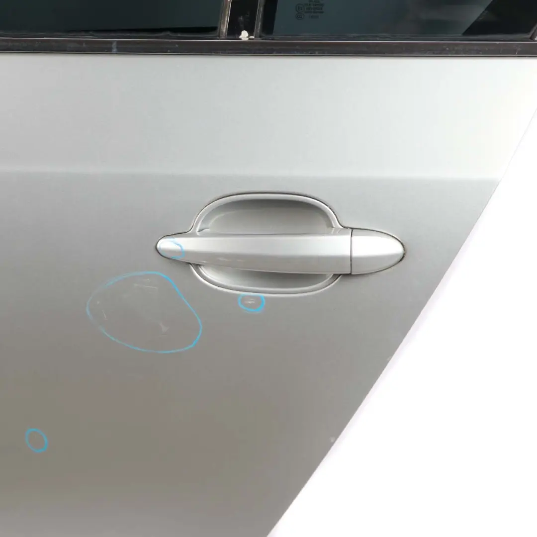 Porta Posteriore Sinistra Argento-Titanio Titan Argento Metallico - per BMW E60 con numero di parte 7202341 BMW E60 Porta Posteriore Sinistra Argento-Titanio Titan Argento Metallico - - SKU 7202341-TS2 - Numero di parte 7202341