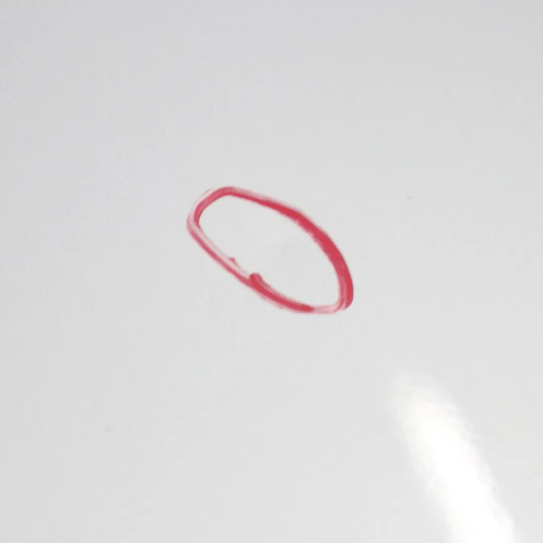 Porta Posteriore Sinistra Argento-Titanio Titan Argento Metallizzato 354 per BMW E60 con numero di parte 7202341 BMW E60 Porta Posteriore Sinistra Argento-Titanio Titan Argento Metallizzato 354 - SKU 7202341-TS - Numero di parte 7202341