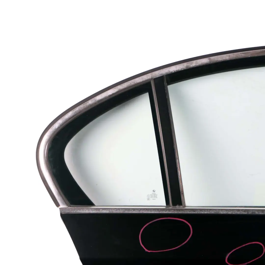 Puerta Trasera Derecha Zafiro Negro Metalizado - 475 para BMW E60 con número de pieza 7202342 BMW E60 Puerta Trasera Derecha Zafiro Negro Metalizado - 475 - SKU 7202342-BS1 - Número de pieza 7202342