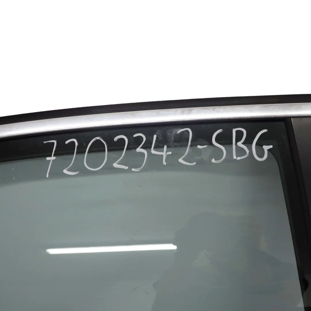 Drzwi Prawe Tylne Tył Silbergrau - A08 do BMW E60 o numerze 7202342 BMW E60 Drzwi Prawe Tylne Tył Silbergrau - A08 - SKU 7202342-SBG - Numer Części 7202342