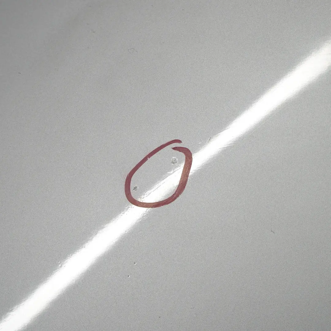 Portiera Posteriore Destra Argento-Titanio Argento Metallizzato - 354 per BMW E60 con numero di parte 7202342 BMW E60 Portiera Posteriore Destra Argento-Titanio Argento Metallizzato - 354 - SKU 7202342-TS1 - Numero di parte 7202342