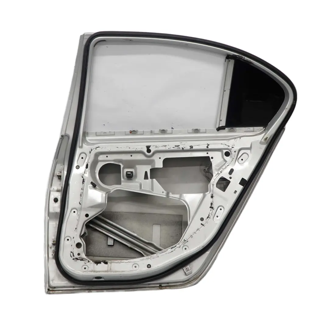 BMW E60 Porte Arriere Droite Argent Titane Argent Metallise - 354 - SKU 7202342-TS1 - Numéro de pièce 7202342