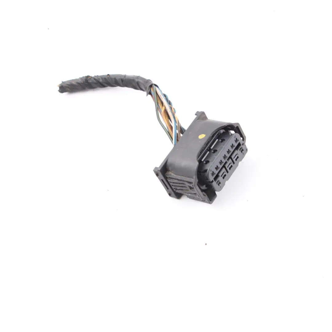 BMW E90 E91 LCI Headlight Front Lamp Light Right O/S Plug Socket Wiring 6925638 - SKU 7202576-5 - Part number 7202576