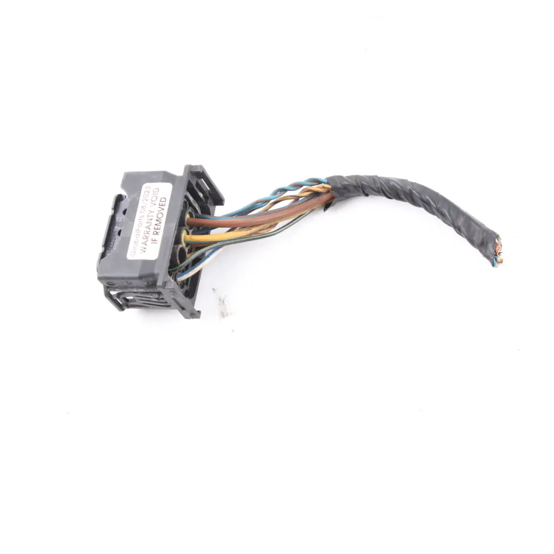 BMW E90 E91 LCI Headlight Front Lamp Light Right O/S Plug Socket Wiring 6925638 - SKU 7202576-5 - Part number 7202576