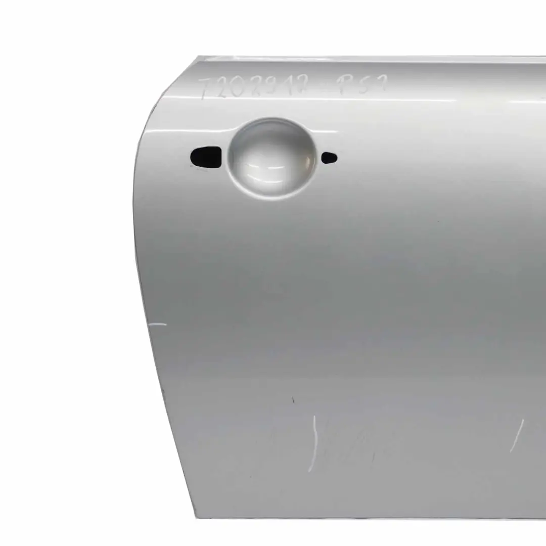 Puerta Delantera Derecha Plata Puro Metalizado - 900 para Mini Cooper R50 R52 R53 con número de pieza 7202912 Mini Cooper R50 R52 R53 Puerta Delantera Derecha Plata Puro Metalizado - 900 - SKU 7202912-PS2 - Número de pieza 7202912